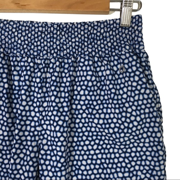 GAP Pants - GapFit Elastic Waist Joggers | Silky Capri Pant